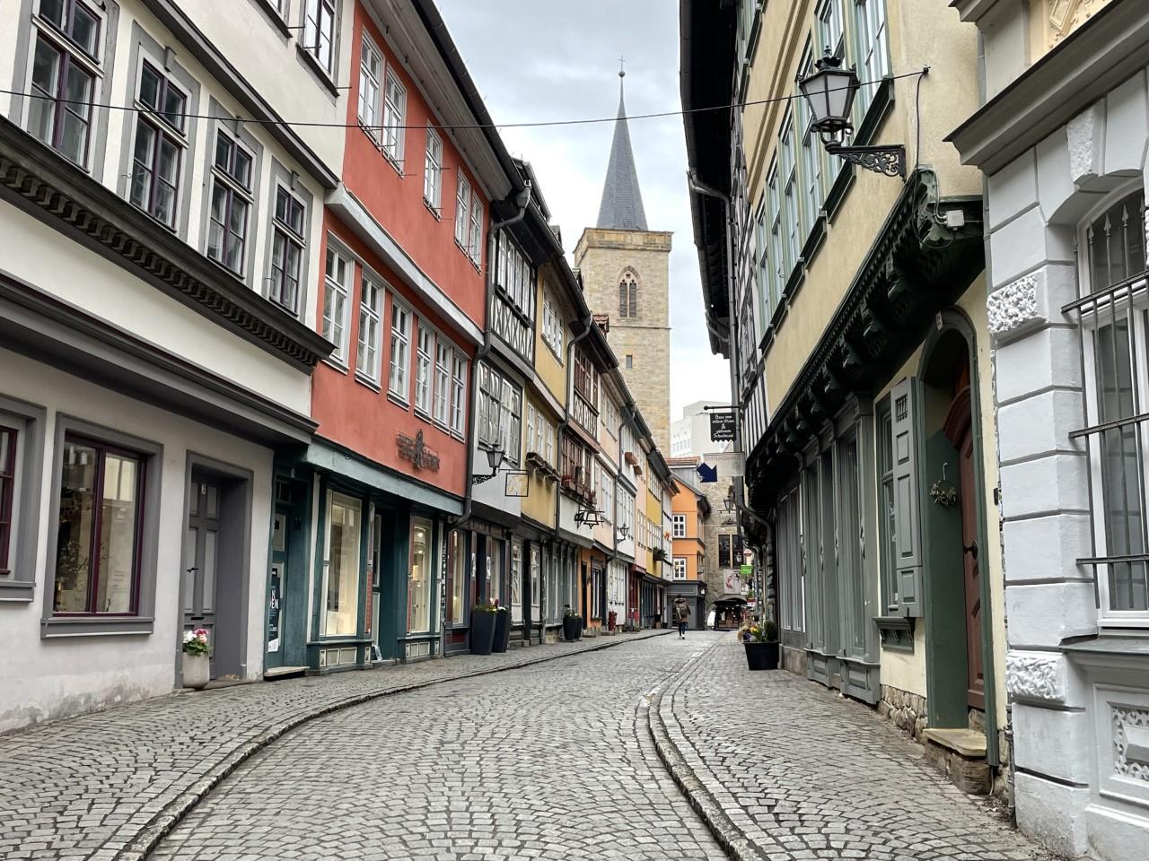 Photograph of a street in Erfurt, Germany.