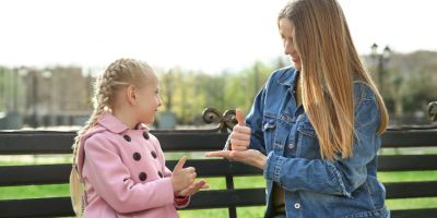 School of Education’s Helen Niemiec speaks out on Deaf Education in radio interview 
