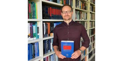 Professor Peter Whelan publishes new monograph with Oxford University Press 