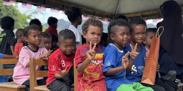 Indigenous Jahai children attending Sungai Tiang Primary School in their local village.