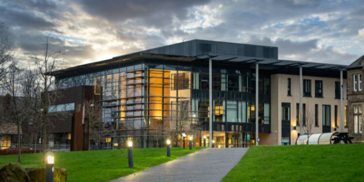 Grandall Excellence Scholarship: Transform your legal career at Leeds 