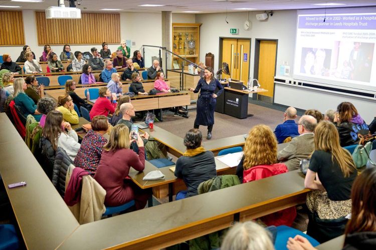 Photograph of Professor Ana Manzano delivering her inaugural lecture.