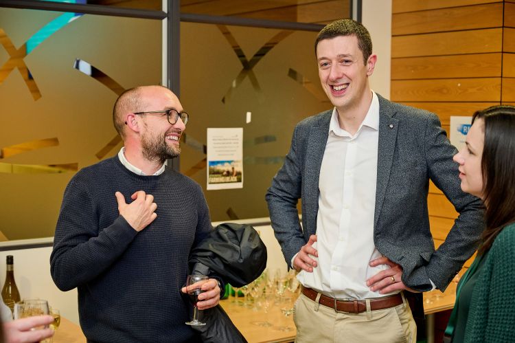 Professor Nicholson speaking with friends and colleagues at the drinks reception.